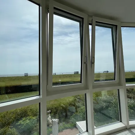 Apartman 12 *