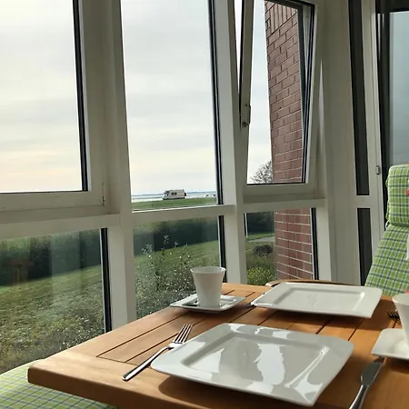 Apartman 12 *