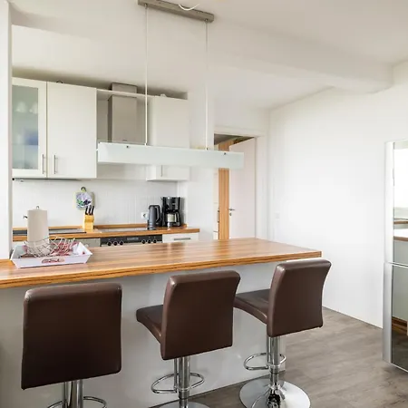 Komfortable Ferienwohnung Fuer 2 Am Suedstrand Mit Wintergarten & Meerblick Wohnung 12 *
