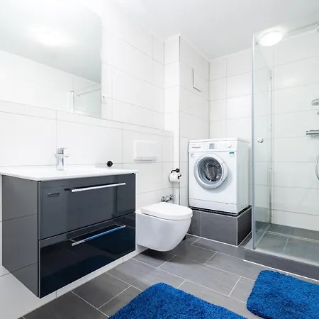 Komfortable Ferienwohnung Fuer 2 Am Suedstrand Mit Wintergarten & Meerblick Wohnung 12 Apartment Wilhelmshaven